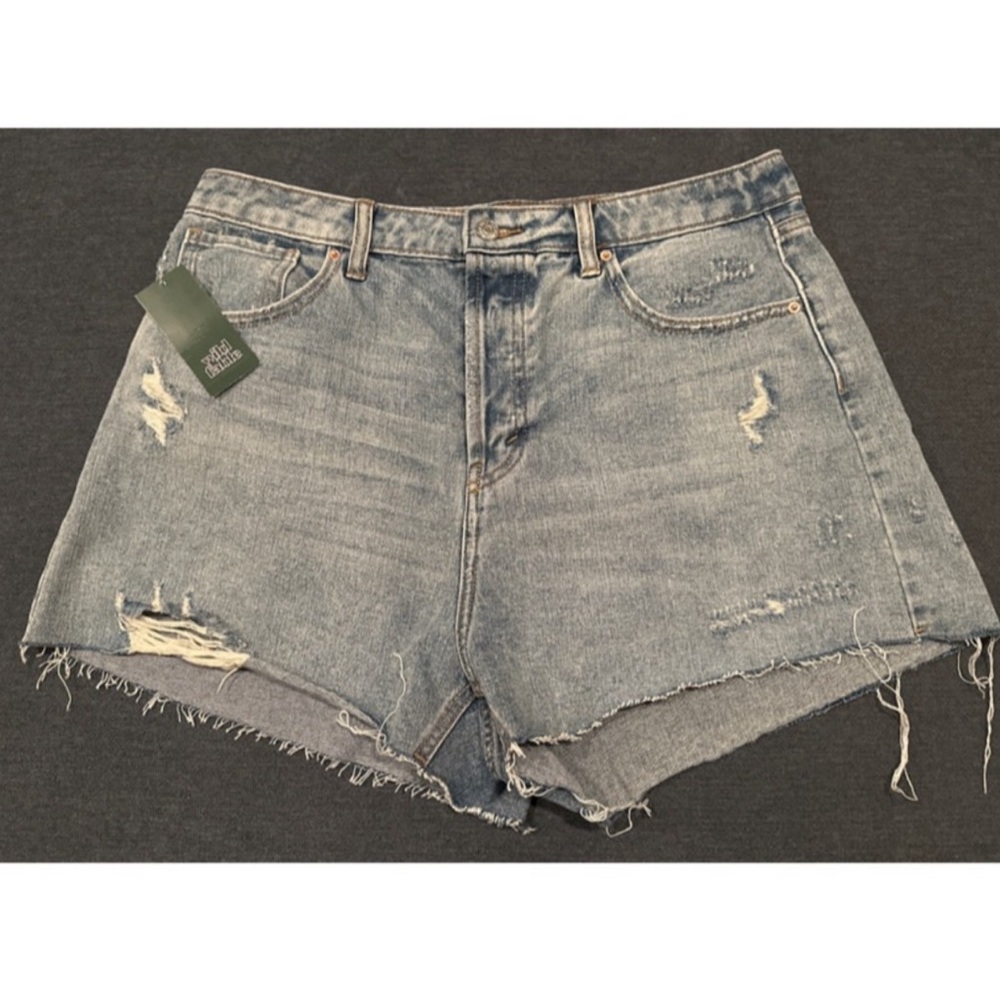 NWT Wild Fable super high rise cutoff jean shorts women’s sz 12